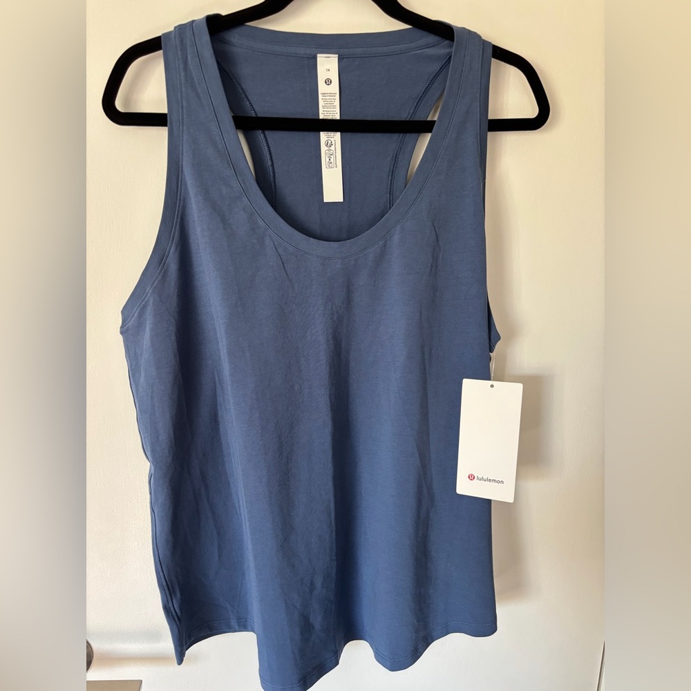 NWT Lululemon Love Tank Size 14